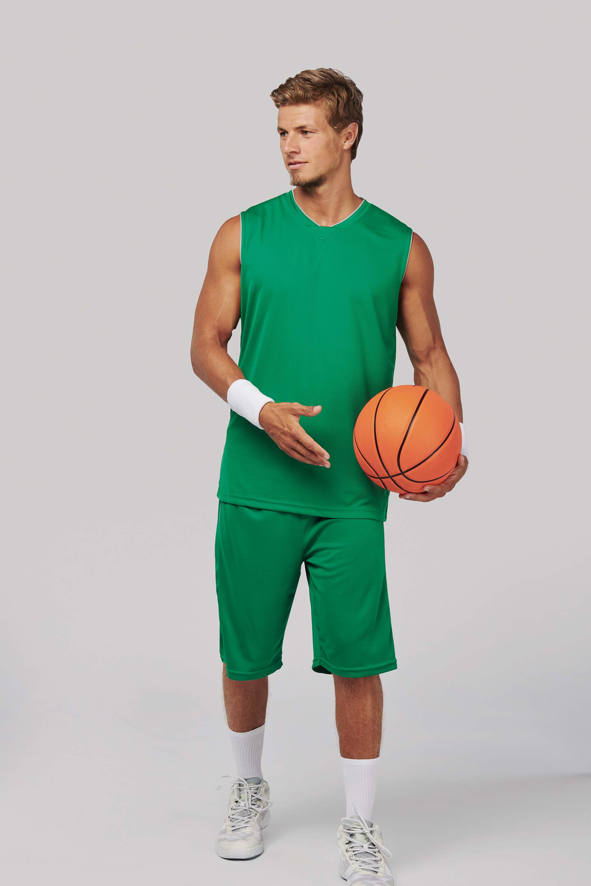Tenue de basket-ball : maillot de basket personnalisé