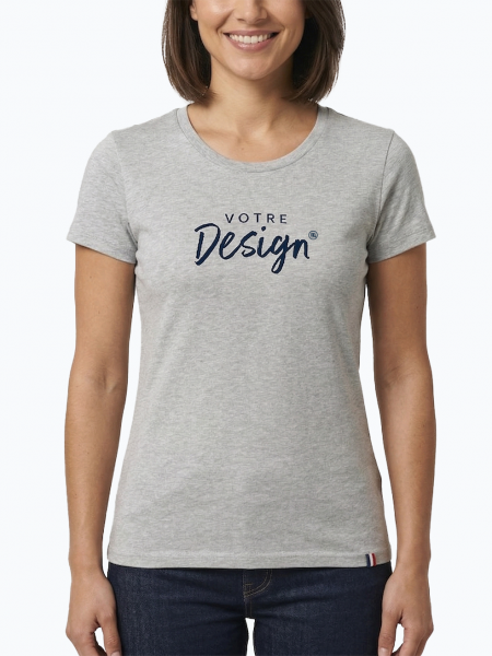 Mannequin femme de face portant le t-shirt 03273-LOLA couleur gris chiné