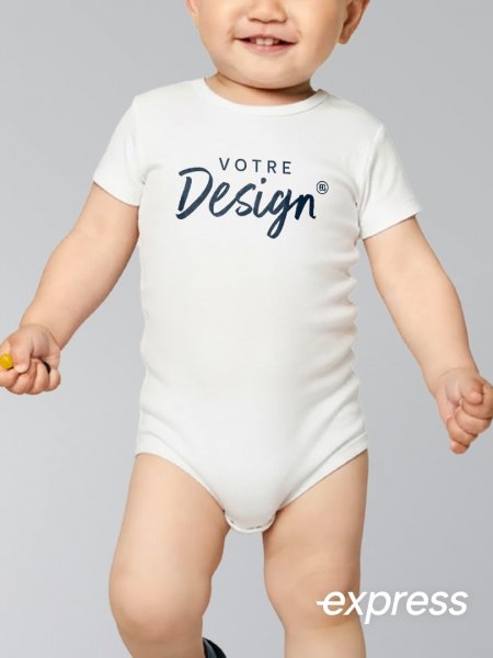 mannequin bébé de face portant le body bébé personnalisable