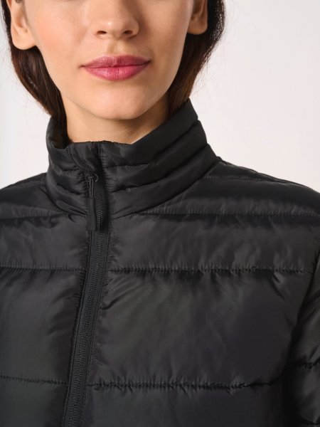 zoom sur le col de la Doudoune matelassée femme personnalisable zoom sur le col de la Doudoune matelassée femme personnalisable