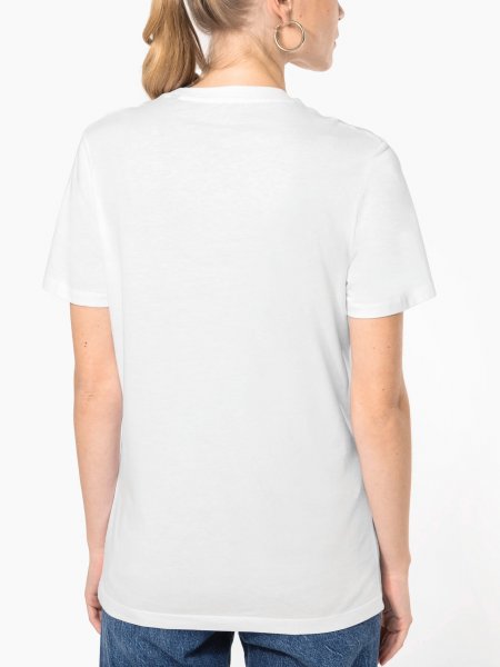 mannequin femme de dos portant le T-shirt col rond manches courtes unisexe personnalisé mannequin femme de dos portant le T-shirt col rond manches courtes unisexe personnalisé