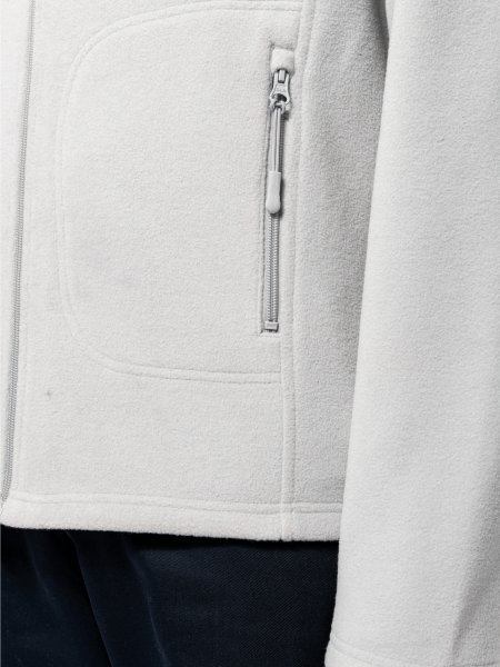 Détails poche latérale sur la veste micropolaire K921 en coloris Snow Grey