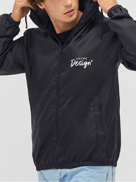 Mannequin homme portant la veste coupe-vent unisexe déperlante personnalisable sol's 04758 Mannequin homme portant la veste coupe-vent unisexe déperlante personnalisable sol's 04758