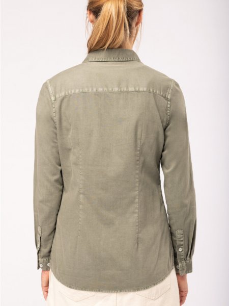 Dos de la chemise pour femme en coton bio NS503 en coloris Pale Khaki
