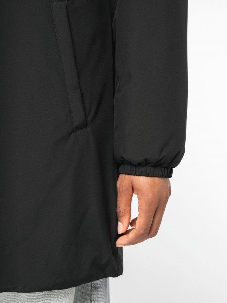 zoom sur la manche de la Veste écoresponsable imperméable doublée en sherpa unisexe personnalisable zoom sur la manche de la Veste écoresponsable imperméable doublée en sherpa unisexe personnalisable