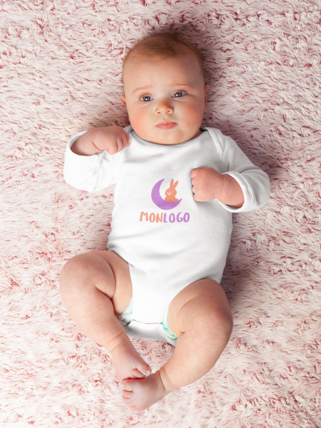 Body pour bébé à manches longues avec exemple de logo imprimé sur l'avant