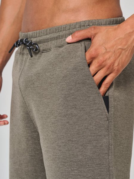 zoom sur la poche du Short homme personnalisable zoom sur la poche du Short homme personnalisable