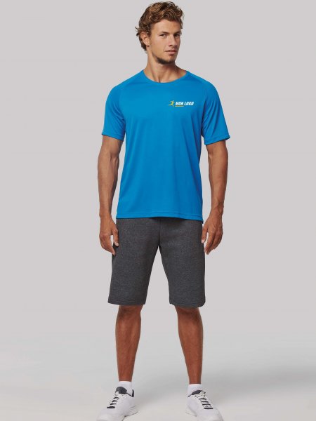 Exemple de logo floqué sur le t-shirt de sport PA4012 en coloris Aqua blue