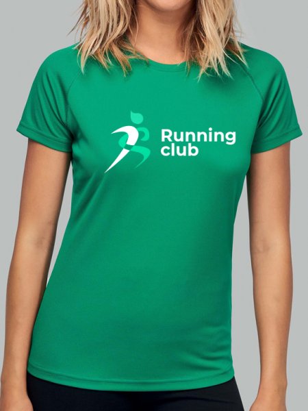 Le t-shirt respirant PA439 à personnaliser en coloris Kelly Green Le mannequin femme porte le t-shirt respirant PA439 à personnaliser en coloris Kelly Green