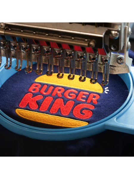 Broderie du logo Burger King réalisée dans les ateliers mistertee.fr