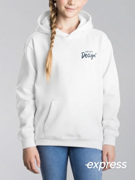 mannequin enfant fille de face portant le Sweat à capuche enfant personnalisable