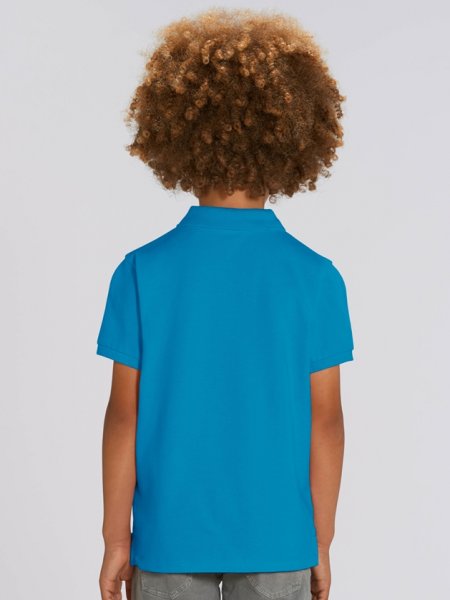 Vue de dos du polo manches courtes pour enfant Mini Sprinter en coloris Azur porté par un petit garçon 
