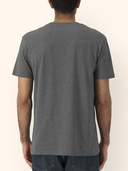 Mannequin homme de dos portant le tee-shirt unisexe en coton bio recyclé Re-Creator en couleur RE-Black