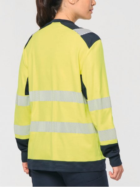 mannequin femme de dos portant le T-shirt de sécurité recyclé col rond manches longues unisexe personnalisable mannequin femme de dos portant le T-shirt de sécurité recyclé col rond manches longues unisexe personnalisable