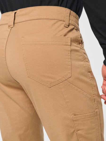 zoom sur la poche arrière du Pantalon stretch coton unisexe personnalisable zoom sur la poche arrière du Pantalon stretch coton unisexe personnalisable