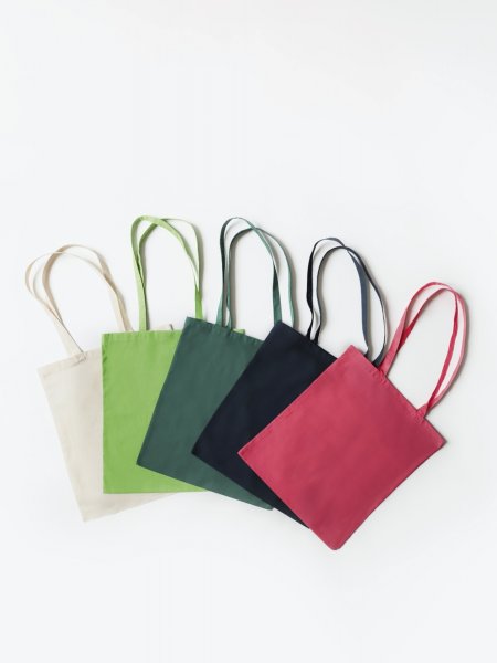 Tote bag pas cher personnalisable 04101 porté