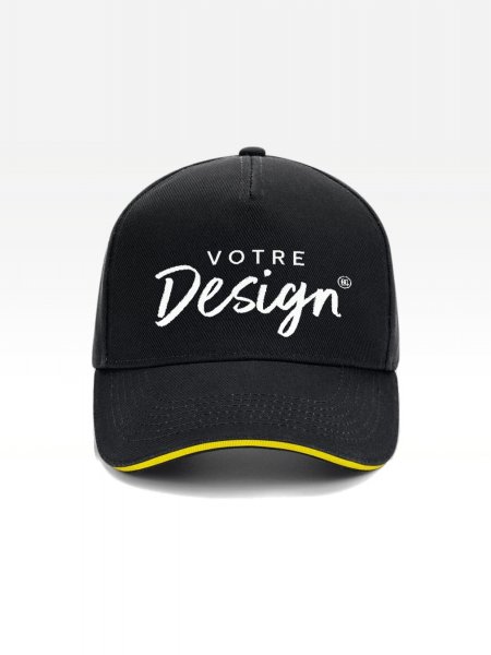 Exemple de marquage personnalisé sur la casquette Ultimate à 5 panneaux sandwich contrasté B15C