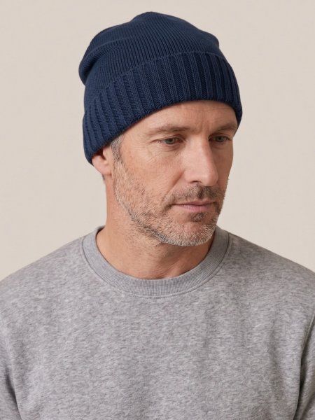 Bonnet avec bordure côtelée KP516 Navy porté