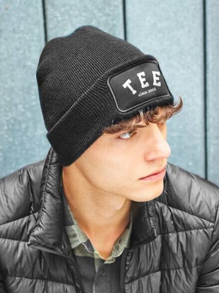 bonnet floqué avec logo 