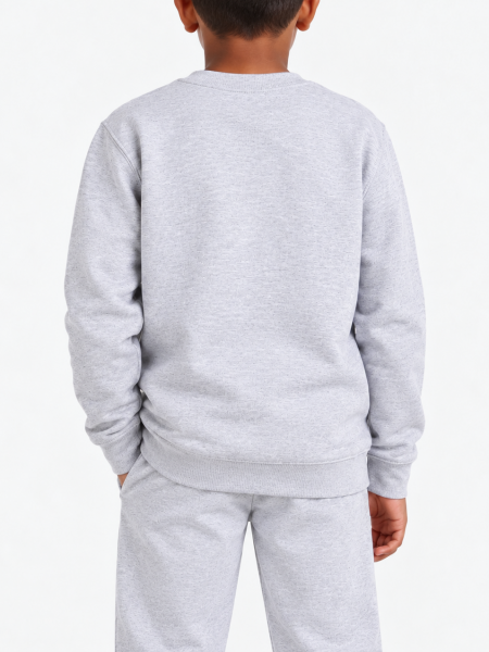 Mannequin garçon de dos portant le sweat AWDis JH030J en coloris heather grey Mannequin garçon de dos portant le sweat AWDis JH030J en coloris heather grey