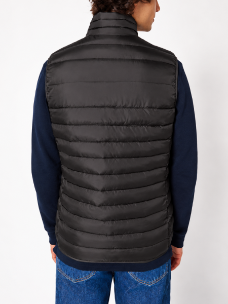 mannequin homme de dos portant le Bodywarmer matelassé homme personnalisable mannequin homme de dos portant le Bodywarmer matelassé homme personnalisable