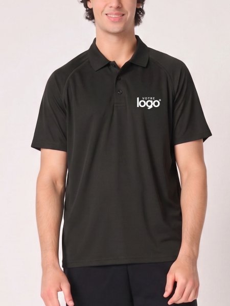 mannequin homme de face portant le Polo sport homme personnalisable mannequin homme de face portant le Polo sport homme personnalisable