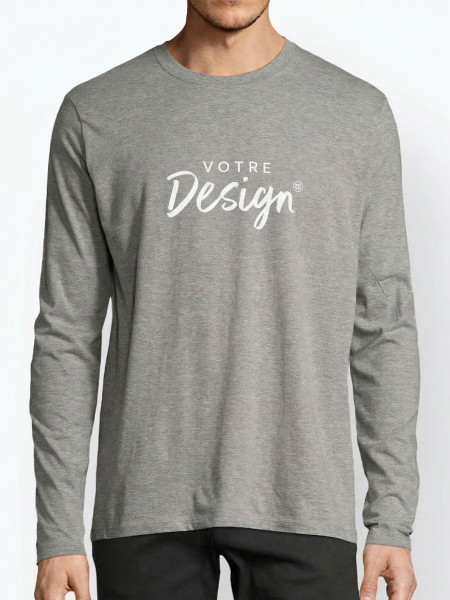 Mannequin homme de face portant le t-shirt IMPERIALW 02074 couleur gris chiné Mannequin homme de face portant le t-shirt IMPERIALW 02074 couleur gris chiné