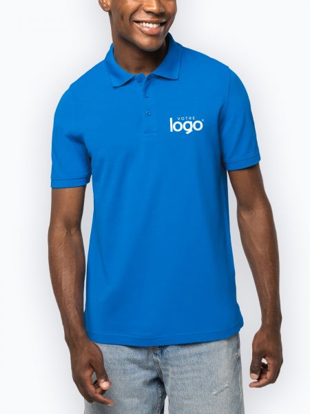 Polo homme manches courtes K241 en coloris light royal blue avec votre logo Polo homme manches courtes K241 en coloris light royal blue avec votre logo