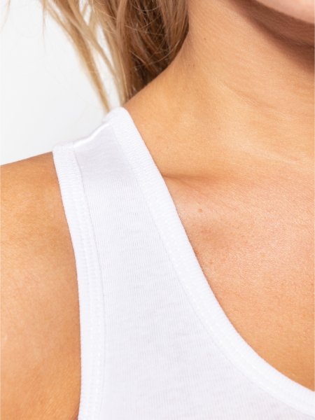Détails bretelle large et encolure du débardeur pour femme K311 en coloris White Détails bretelle large et encolure du débardeur pour femme K311 en coloris White