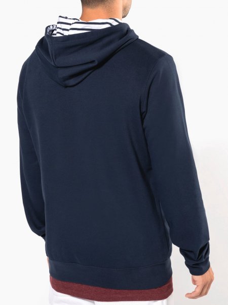 mannequin homme de dos portant le Sweat-shirt à capuche contrastée à motifs unisexe personnalisable mannequin homme de dos portant le Sweat-shirt à capuche contrastée à motifs unisexe personnalisable