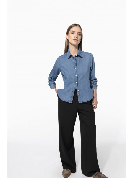 Chemise en jean pour femme K509 portee en pied
