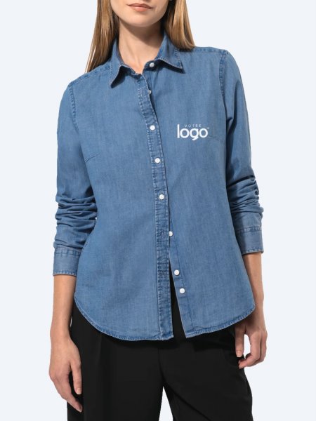 Chemise en jean pour femme K509 personnalisee avec un logo sur le coeur