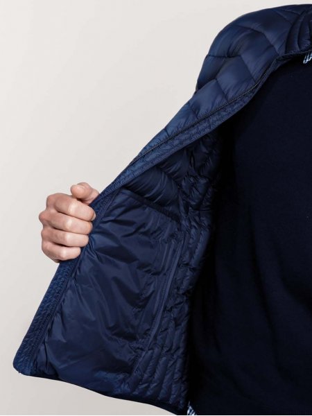 Doudoune homme sans capuche à personnaliser détails intérieur Doudoune homme sans capuche à personnaliser détails intérieur