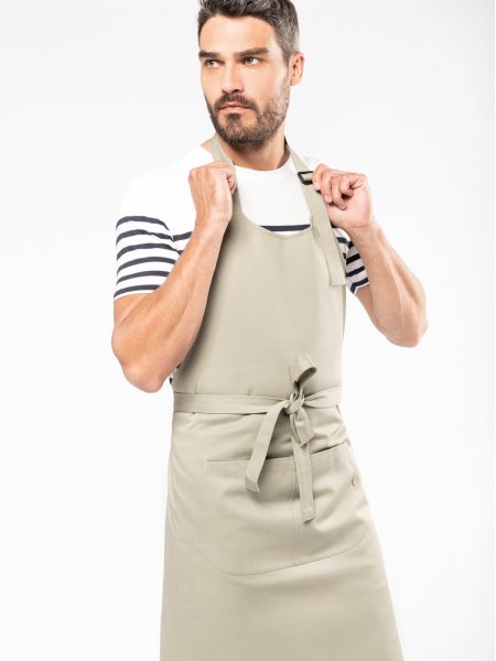 Tablier personnalisable en coton bio K8007 en coloris Almond green