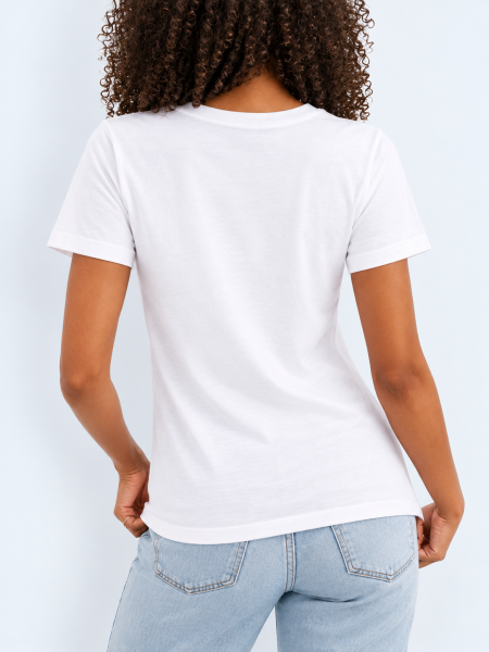 Mannequin femme de dos portant le t-shirt IMPERIALW 11502 couleur blanc Mannequin femme de dos portant le t-shirt IMPERIALW 11502 couleur blanc