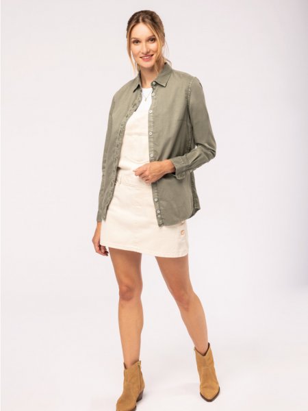 Chemise pour femme en coton bio NS503 en coloris Pale Khaki Chemise pour femme en coton bio NS503 en coloris Pale Khaki