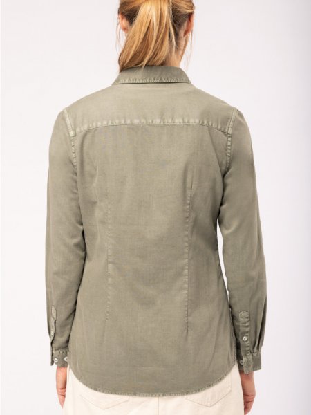 Dos de la chemise pour femme en coton bio NS503 en coloris Pale Khaki Dos de la chemise pour femme en coton bio NS503 en coloris Pale Khaki