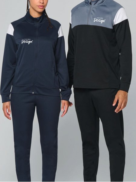 mannequin homme et femme de face portant la Veste de survêtement zippée unisexe personnalisable mannequin homme et femme de face portant la Veste de survêtement zippée unisexe personnalisable