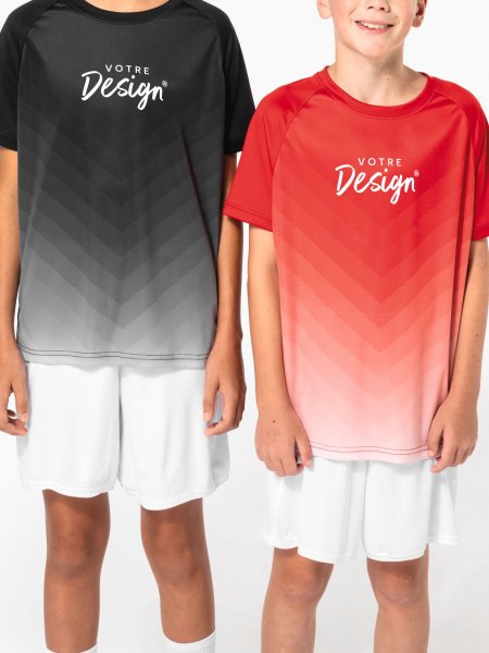 mannequin enfant fille et mannequin enfant garçon portant le Maillot multisport polyester sublimé enfant personnalisable