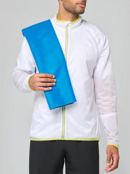 Serviette de sport microfibre personnalisable Serviette de sport microfibre personnalisable
