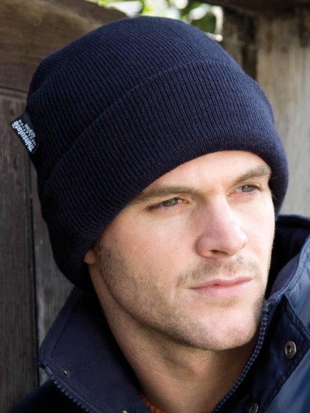 Homme portant le bonnet RC033