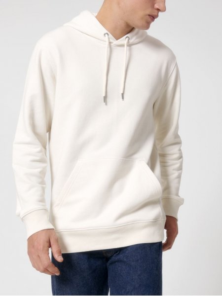 Sweat à capuche en coton recyclé Re-Cruiser en coloris re-white Un homme qui porte un sweat unisexe à capuche en coton recyclé Re-Cruiser en coloris re-white