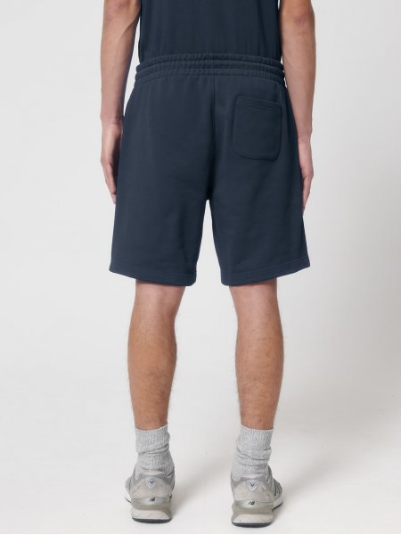 mannequin homme de dos portant le Short Boarder Dry personnalisable mannequin homme de dos portant le Short Boarder Dry personnalisable