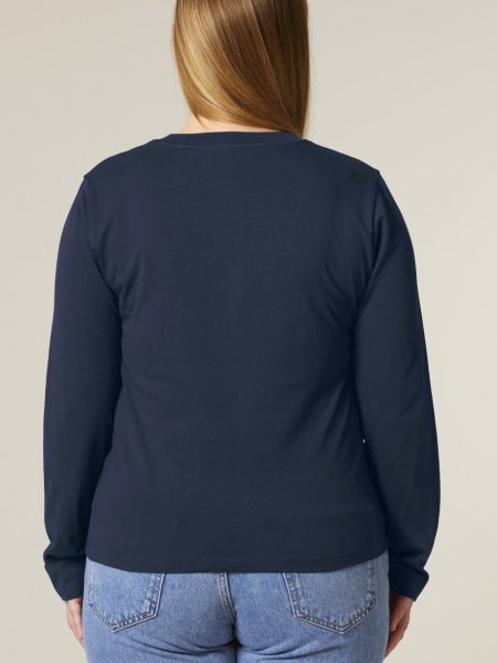 mannequin femme de dos portant le T-shirt Stella Muser Manches Longues personnalisable mannequin femme de dos portant le T-shirt Stella Muser Manches Longues personnalisable