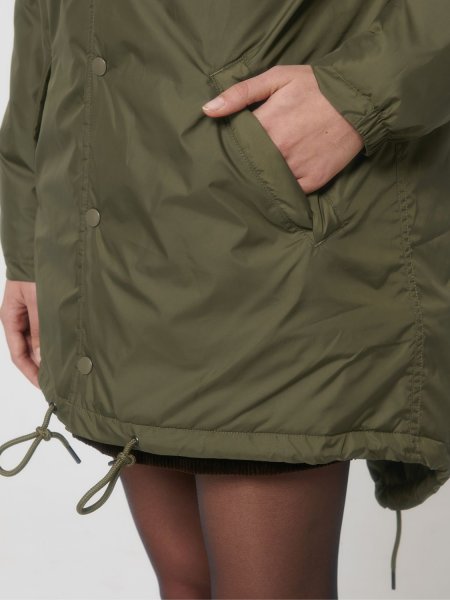 zoom sur la poche de la Veste parka unisexe matelassée personnalisable zoom sur la poche de la Veste parka unisexe matelassée personnalisable