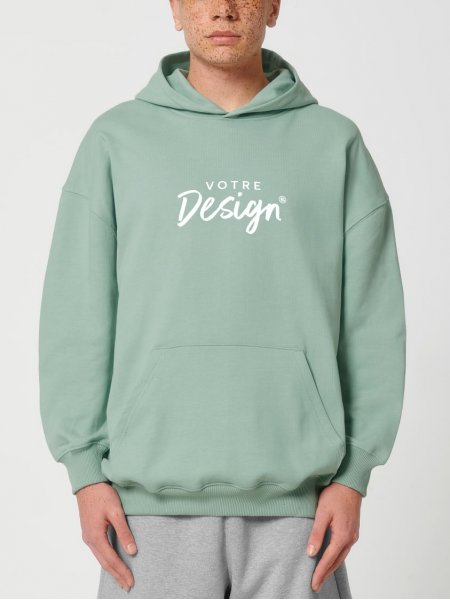 mannequin homme de face portant le Sweat à capuche oversized à personnaliser - Cooper Dry