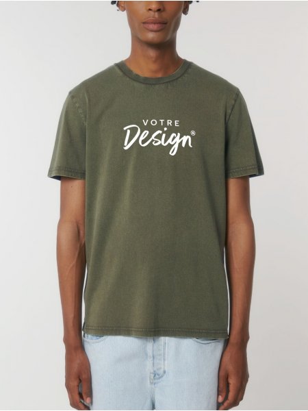 mannequin homme de face portant le T-shirt Crafter Vintage personnalisable mannequin homme de face portant le T-shirt Crafter Vintage personnalisable
