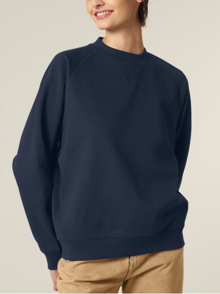 mannequin femme de face portant le Sweat Knoxer personnalisable mannequin femme de face portant le Sweat Knoxer personnalisable
