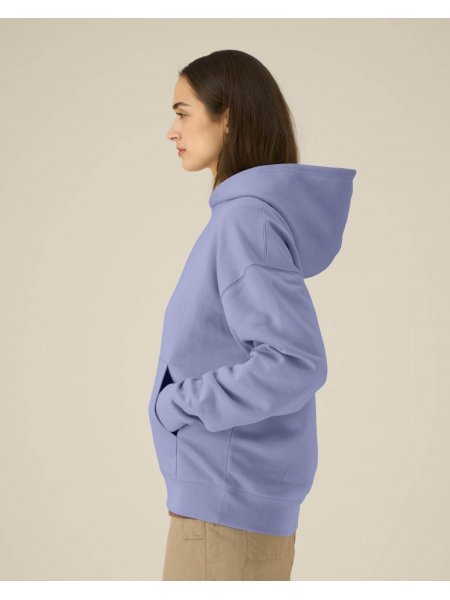 Visuel d'un mannequin femme portant le sweat mi-léger Chaser en colori violet - Côté