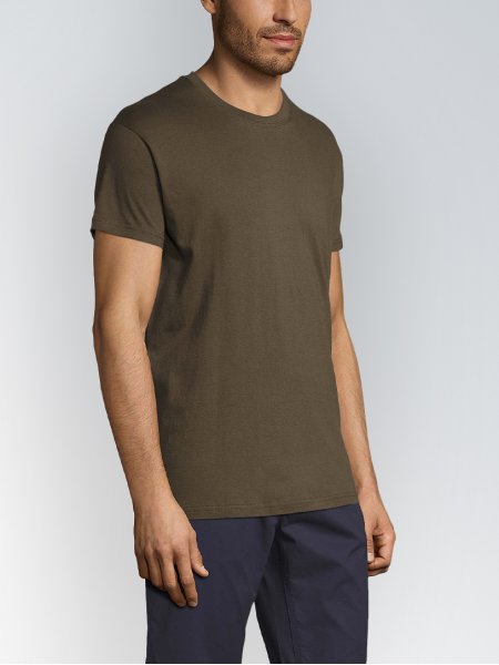 Vue de 3/4 T-shirt Regent en coloris Army